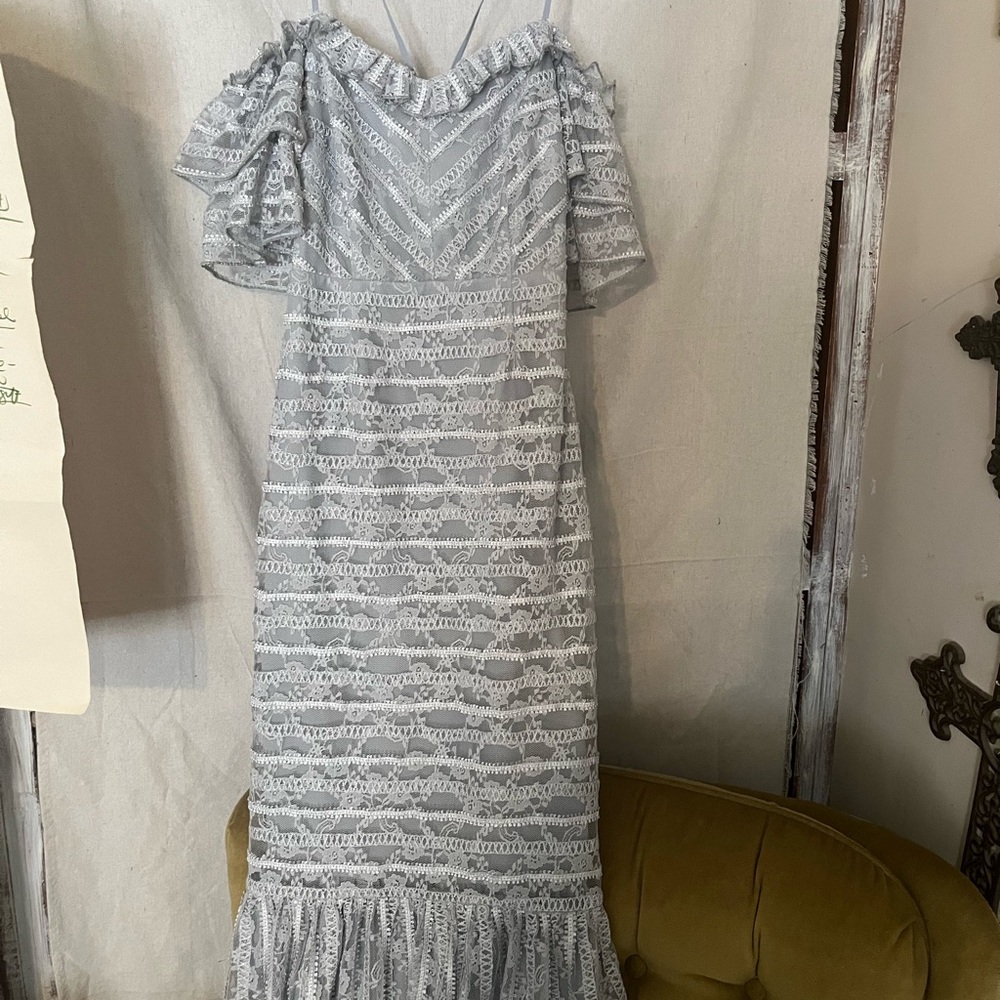 Elegant Gray Lace Dress